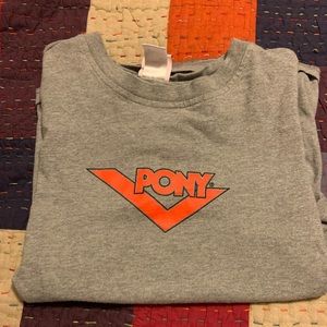 fitted pony t-shirt